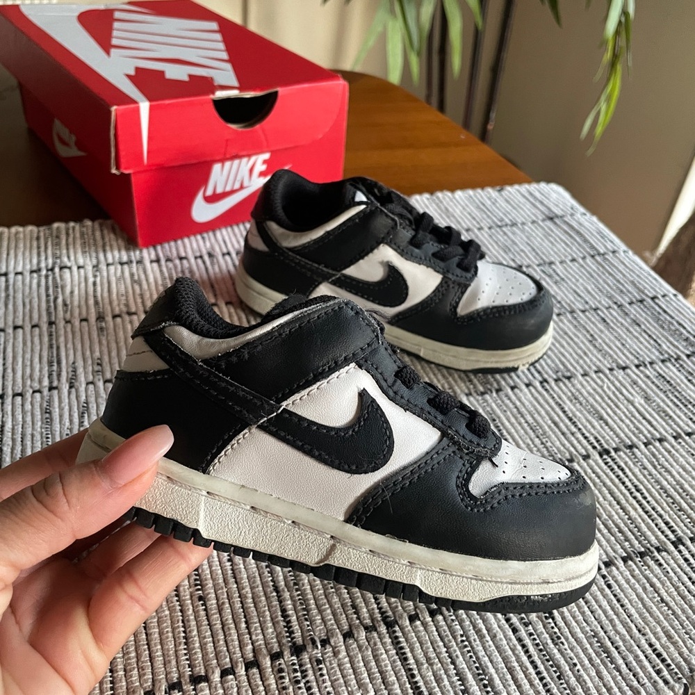Nike panda Kids dunks
